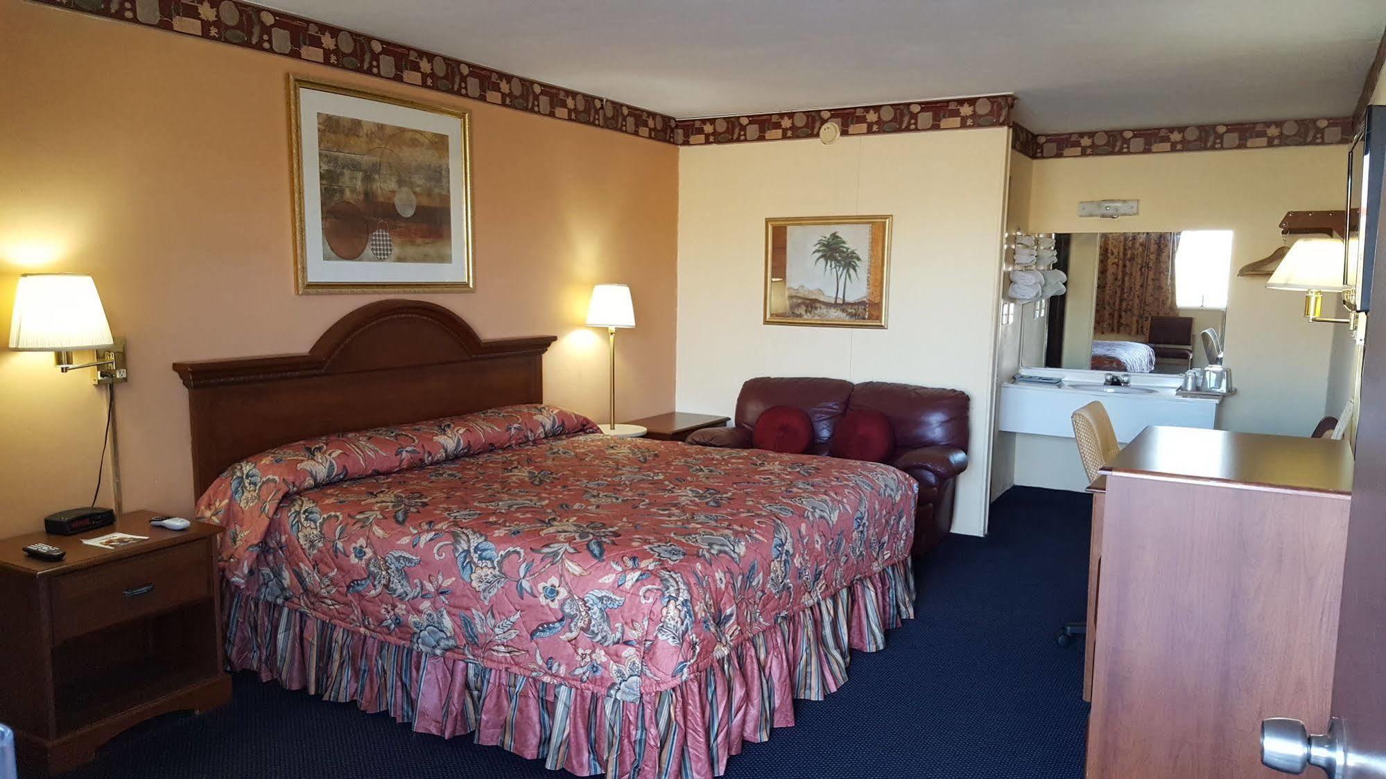 Motel Innkeeper Hamel